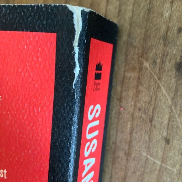 Book: Mindful of Murder Novel by Susan Juby ( BC - Canada author) - Picture 3 of 10